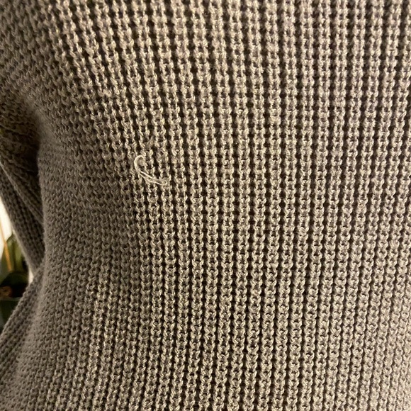Grey sweater - Picture 2 of 2